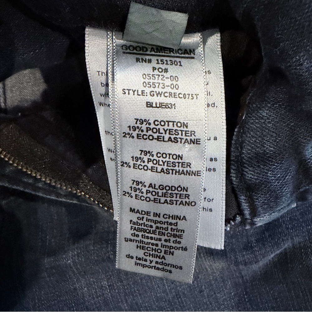 Good American Good Waist Crop Blue631 Raw Hem Jeans 12/31 Ankle - Picture 9 of 10